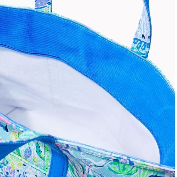 Lilly Loves Texas Mercato Tote - Picture 6 of 11